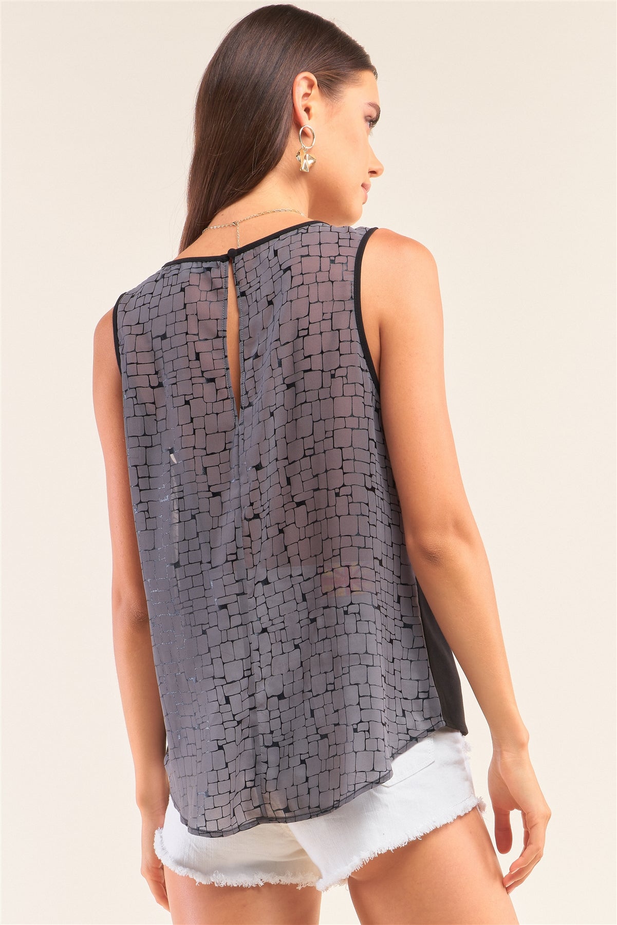 Grey And Black Sleeveless Relaxed Fit Brick Pattern Print Mesh Round Neck Top